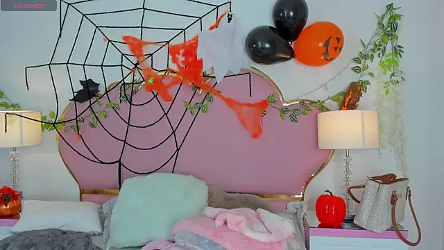 EmmaCrush online show from October 29, 2025, 9:14 pm