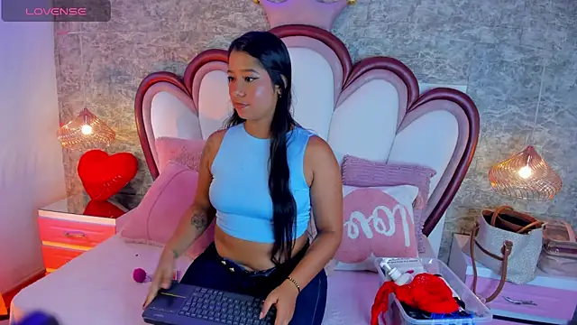 EmmaCrush online show from February 28, 2026, 10:09 pm