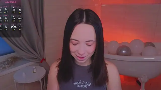 Hayle Hill online show from January 13, 2026, 2:37 am