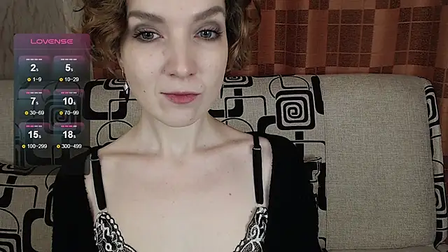 TinaWince online show from February 9, 2026, 4:54 am