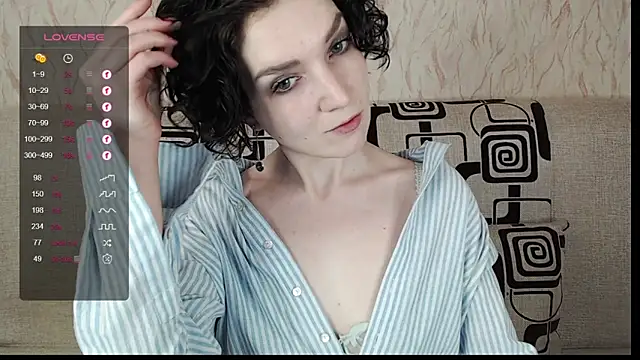 TinaWince online show from March 23, 2025, 5:43 am