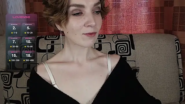 TinaWince online show from April 22, 2026, 5:14 am