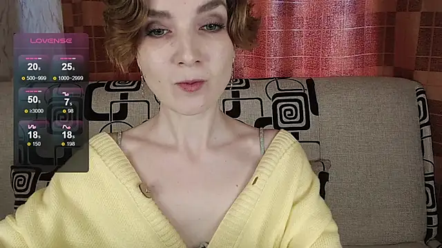 TinaWince online show from April 23, 2026, 4:41 am