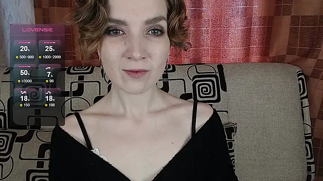 TinaWince online show from April 24, 2026, 4:58 am