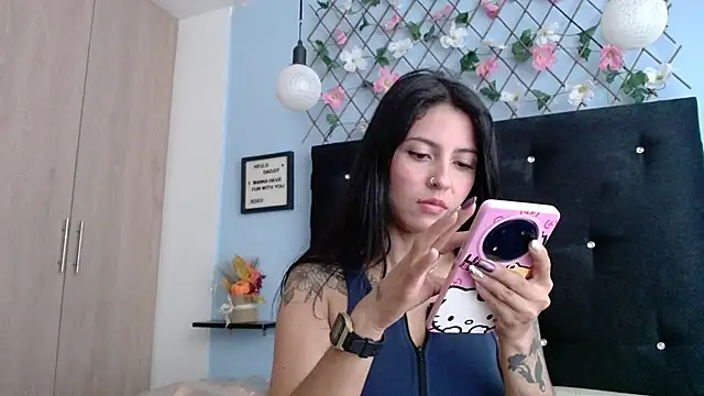 evatits 1 online show from November 6, 2025, 12:09 pm