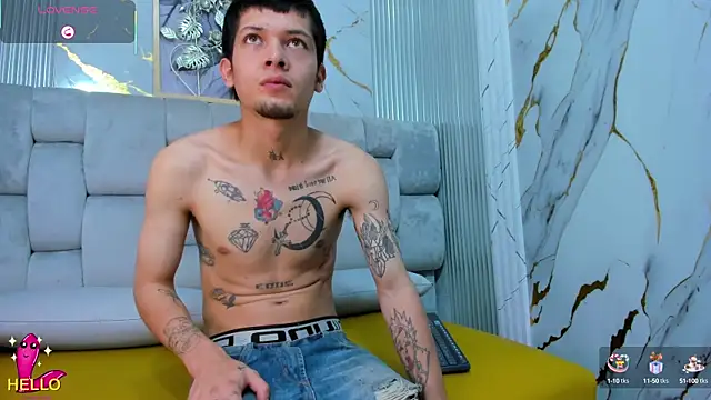 Snapshot of kendalltaylorr chatting on January 30, 2025, 2:49 am kendalltaylorr online show from January 30, 2025, 2:49 am