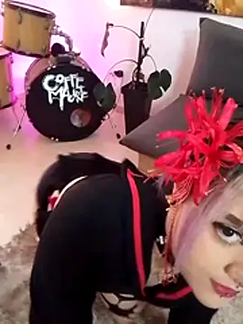 Charlotte Myers online show from November 17, 2025, 8:46 pm