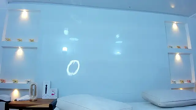 Dalia-Prada online show from November 14, 2025, 5:22 am