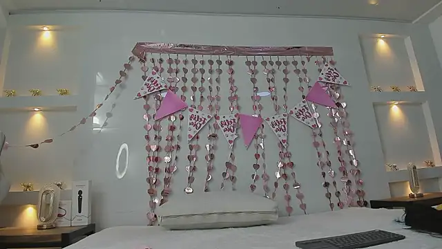 Dalia-Prada online show from February 11, 2026, 4:34 am