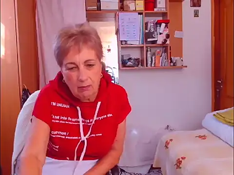 Victoria5643 online show from September 28, 2025, 7:26 am