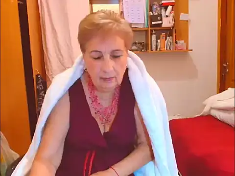 Victoria5643 online show from October 1, 2025, 5:39 pm