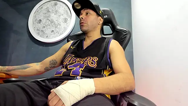 Bryan Bronx online show from March 17, 2025, 11:13 pm