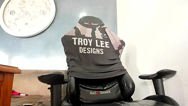 Bryan Bronx online show from October 30, 2025, 3:09 pm