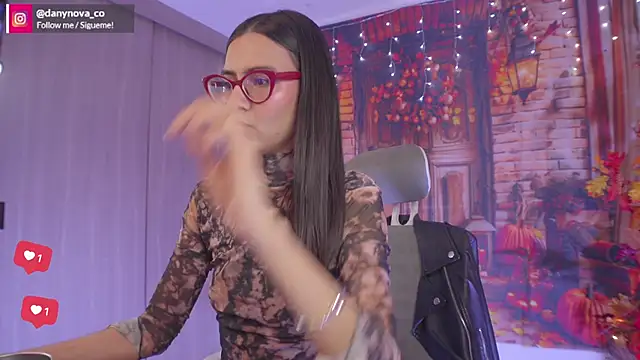 DanyNova Co online show from October 29, 2025, 9:03 pm