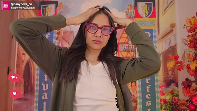 DanyNova Co online show from October 1, 2025, 9:18 pm