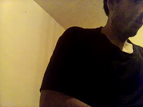 Snapshot of Oscarion09 chatting on November 26, 2025, 4:12 am Oscarion09 online show from November 26, 2025, 4:12 am