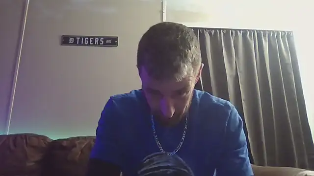 HungStud4You online show from February 27, 2025, 4:46 am