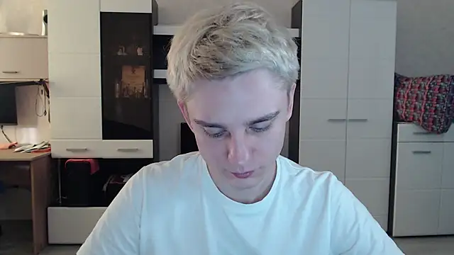 angryzan online show from March 21, 2025, 3:55 am