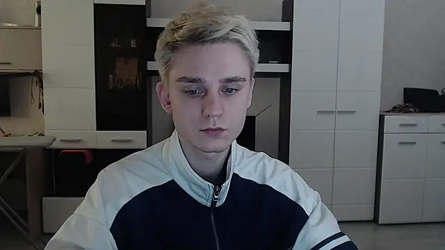 angryzan online show from March 18, 2025, 7:22 am