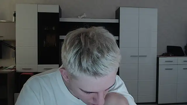 angryzan online show from February 24, 2025, 10:59 am