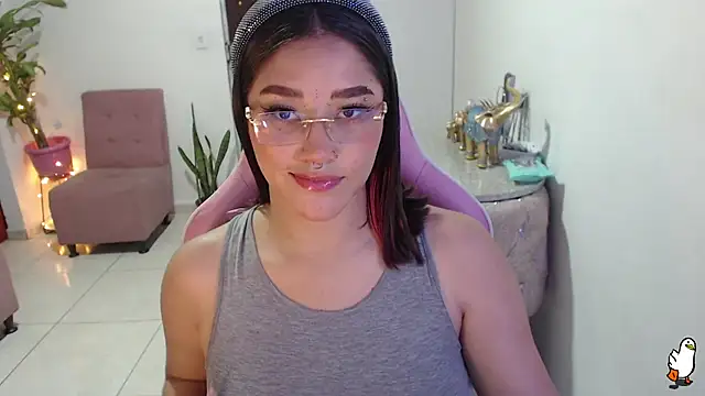 Snapshot of littleangel1_m chatting on February 24, 2025, 9:52 pm littleangel1 m online show from February 24, 2025, 9:52 pm