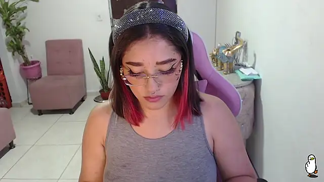 Snapshot of littleangel1_m chatting on February 26, 2025, 9:42 pm littleangel1 m online show from February 26, 2025, 9:42 pm