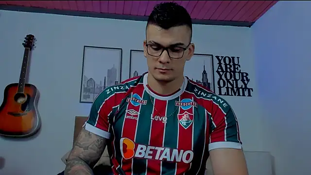 seancarreraa online show from January 7, 2025, 9:35 pm