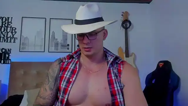 seancarreraa online show from September 24, 2025, 2:51 am