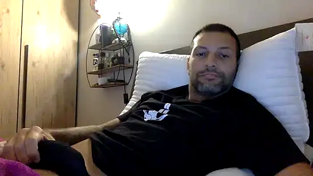 goroasroma90 online show from November 14, 2025, 8:51 am