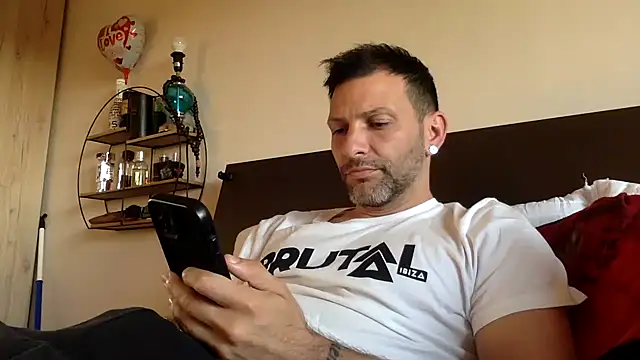 goroasroma90 online show from April 7, 2026, 5:04 pm