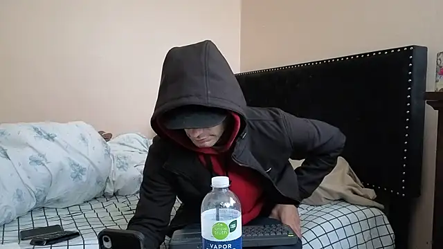 hailzeffn online show from October 21, 2025, 7:02 pm