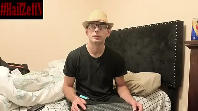 hailzeffn online show from October 19, 2025, 4:37 am