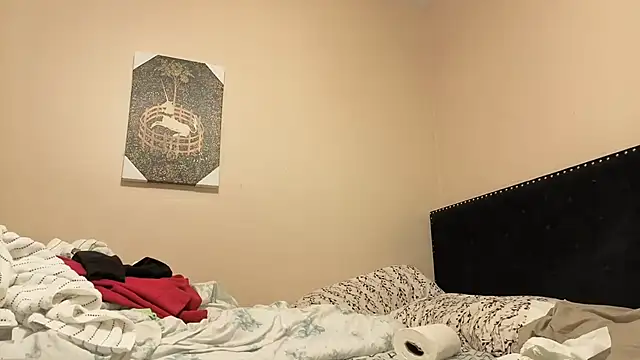 hailzeffn online show from November 2, 2025, 1:32 am