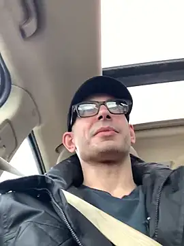 hailzeffn online show from March 21, 2026, 6:56 pm