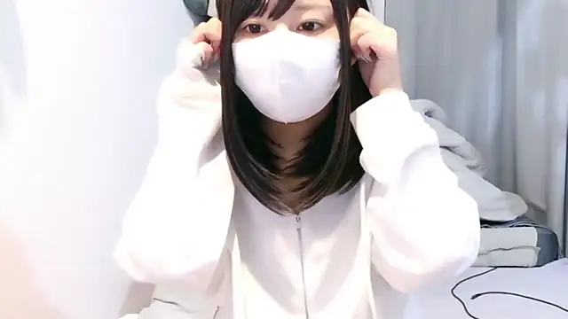 YUTSU KI online show from May 28, 2026, 5:19 pm