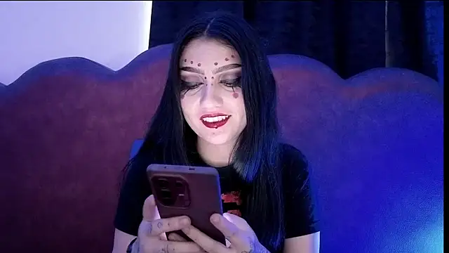 Snapshot of sophy_rock chatting on April 18, 2026, 7:18 pm sophy rock online show from April 18, 2026, 7:18 pm