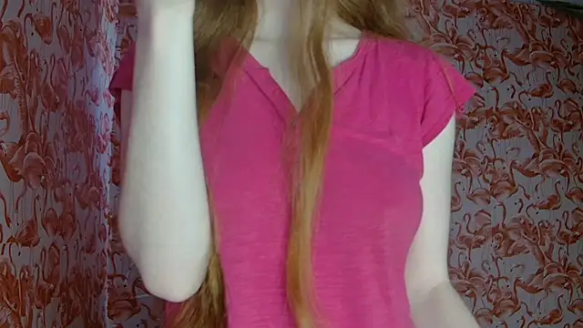 Snapshot of strawberrysmoothie chatting on June 10, 2026, 4:41 pm strawberrysmoothie online show from June 10, 2026, 4:41 pm