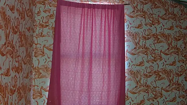 strawberrysmoothie online show from March 13, 2026, 7:52 pm