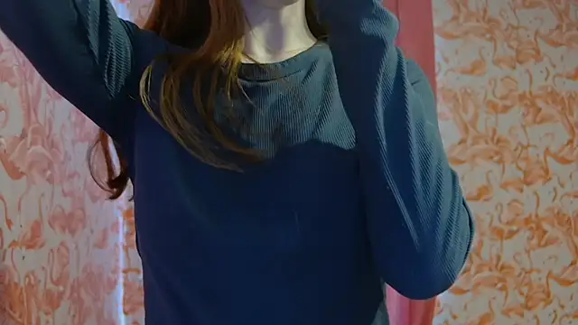 strawberrysmoothie online show from March 7, 2025, 8:00 pm