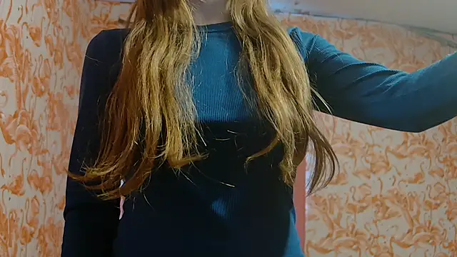 strawberrysmoothie online show from December 17, 2025, 9:09 pm