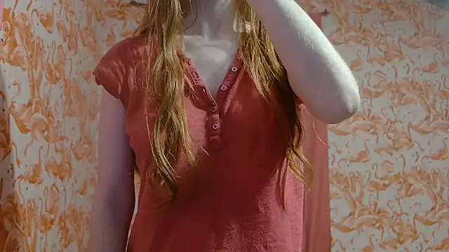 strawberrysmoothie online show from September 26, 2025, 10:27 pm