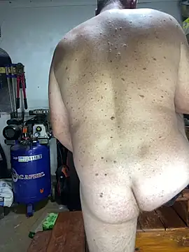 sexycouple109 online show from April 15, 2026, 7:40 pm