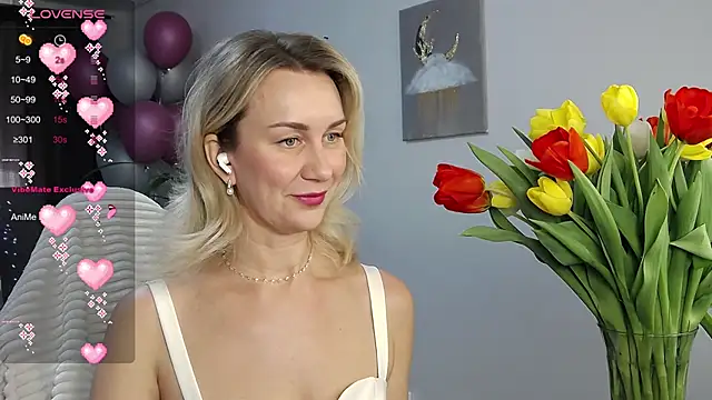 Snapshot of Vanessa_Nowak chatting on March 8, 2025, 5:28 am Vanessa Nowak online show from March 8, 2025, 5:28 am