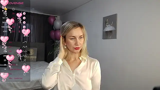 Snapshot of Vanessa_Nowak chatting on March 5, 2025, 6:23 am Vanessa Nowak online show from March 5, 2025, 6:23 am