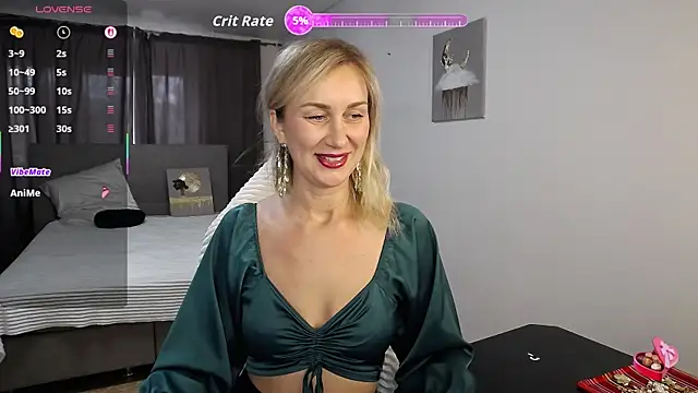 Snapshot of Vanessa_Nowak chatting on September 11, 2025, 12:05 pm Vanessa Nowak online show from September 11, 2025, 12:05 pm