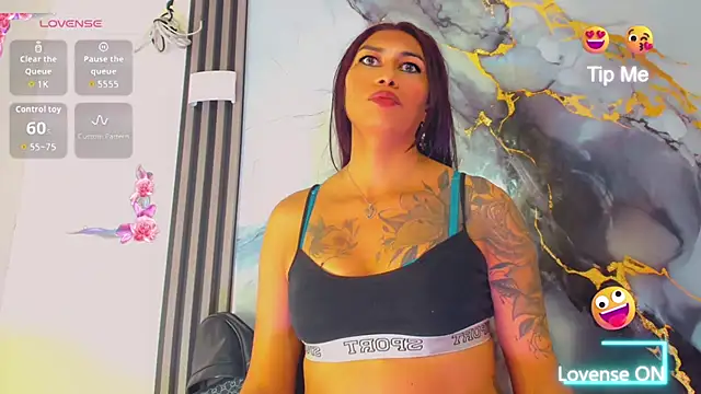 khiara moretti online show from March 18, 2026, 7:15 pm