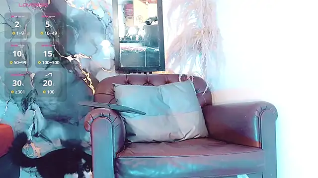 Snapshot of khiara_moretti chatting on September 24, 2025, 10:27 pm khiara moretti online show from September 24, 2025, 10:27 pm