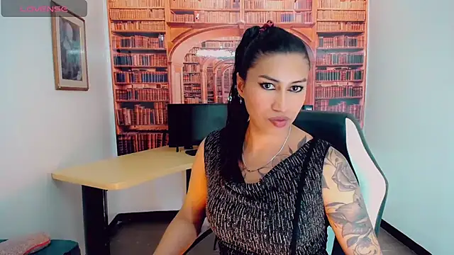 khiara moretti online show from March 3, 2025, 7:49 pm