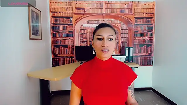 Snapshot of khiara_moretti chatting on March 10, 2025, 7:40 pm khiara moretti online show from March 10, 2025, 7:40 pm