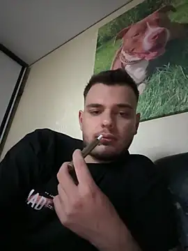 oscar sweet22 online show from October 28, 2025, 11:58 pm